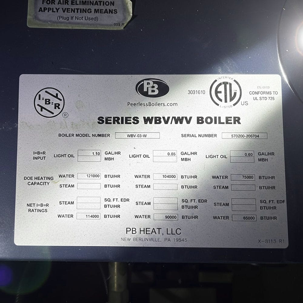 Clear, legible documentation of mechanical data tags - even in dark basements.